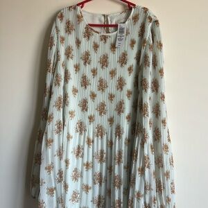 Aritzia Wilfred Daydreamer dress